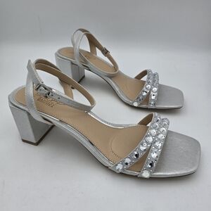 NWOT Jewel Badgley Mischka Silver Honor Block Heels with Gemstone-Studded Straps